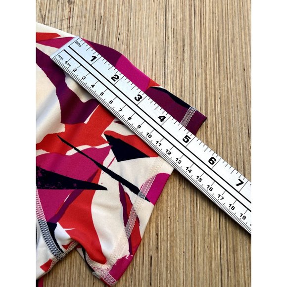 J. Dow Fitness - Women's Abstract Print Sports Crop Top - Extra Small - Picture 6 of 11